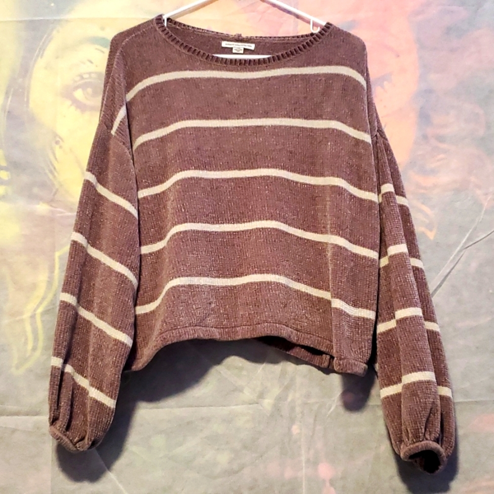 Woman's L frumpy sweater